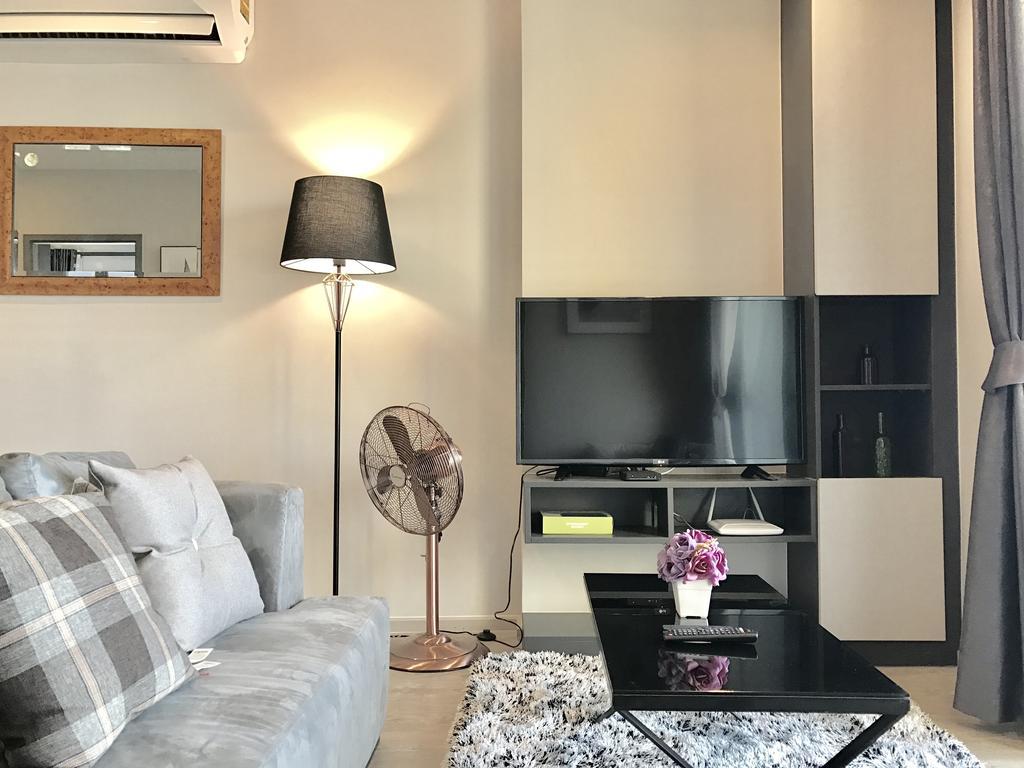 Base Central Pattaya By Alex Exteriör bild